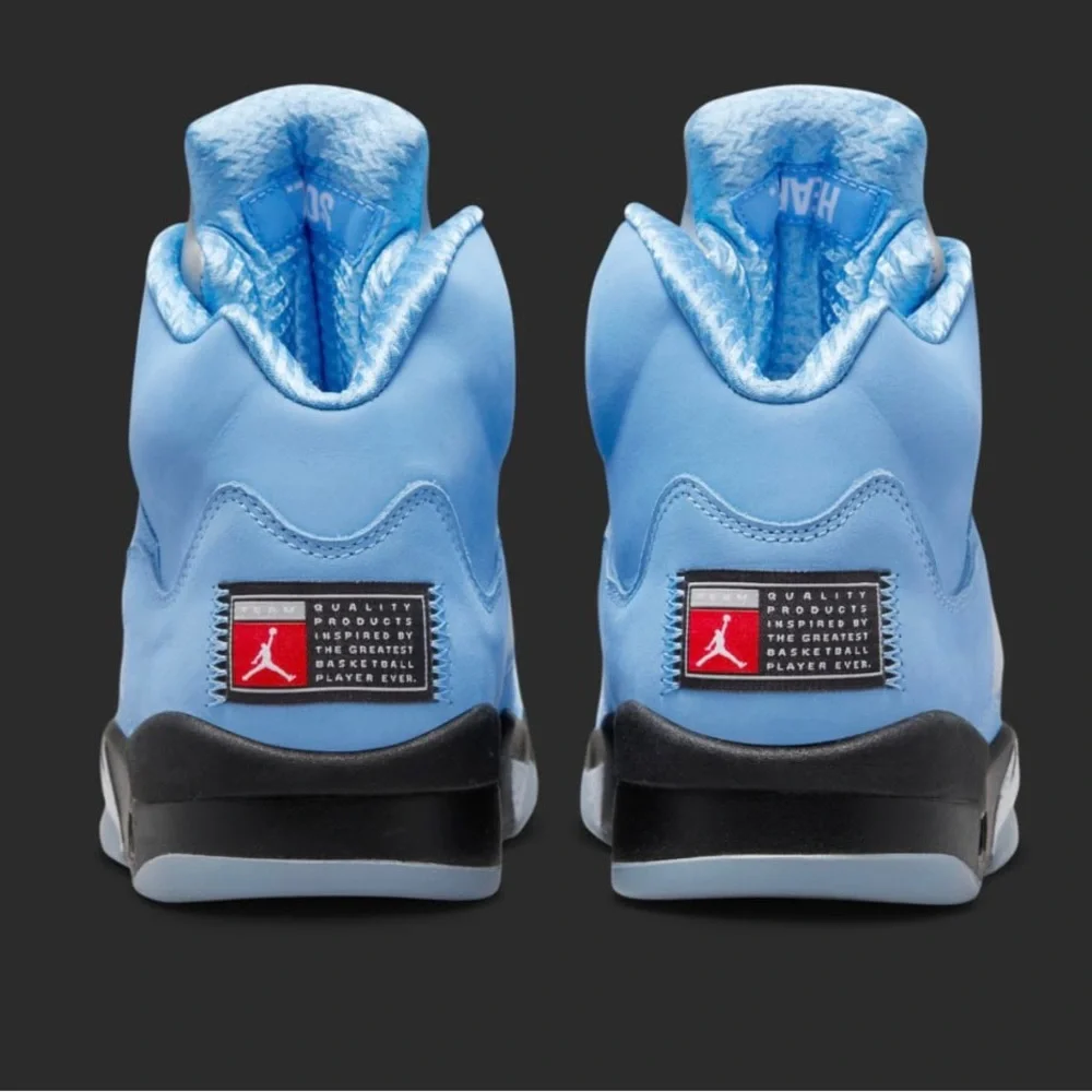 ❌SOLD❌ Nike Air Jordan 5 Retro “UNC” sneakers, New in Box, M13 - Picture 2 of 9
